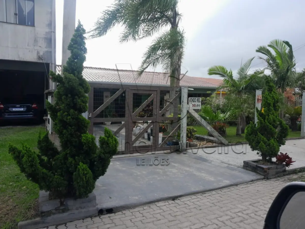 LOTE 000 - Um prédio residencial, Xangri-lá/RS