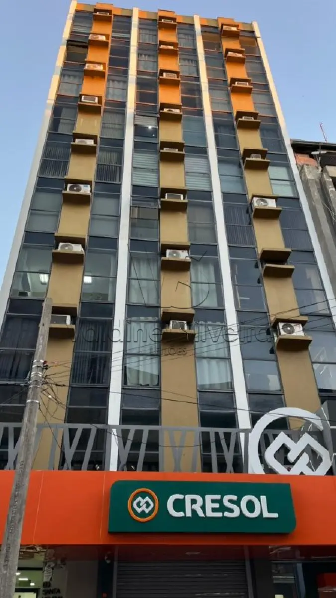 LOTE 001 - Sala Comercial