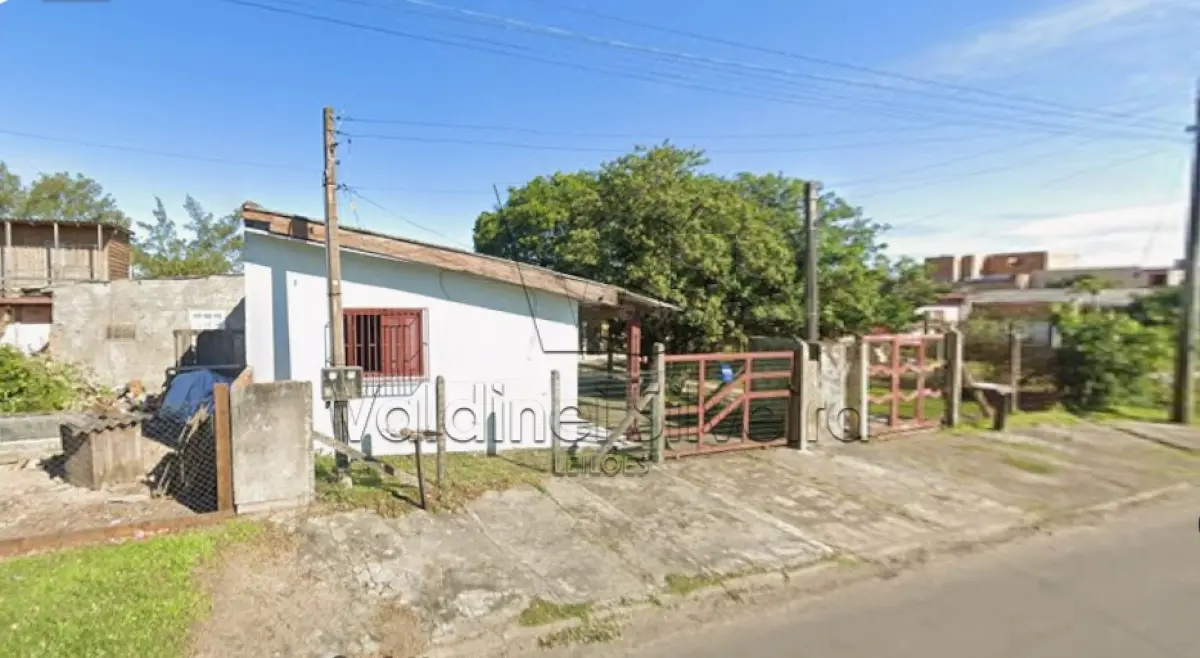 LOTE 000 - Casa de alvenaria Capão da Canoa/RS