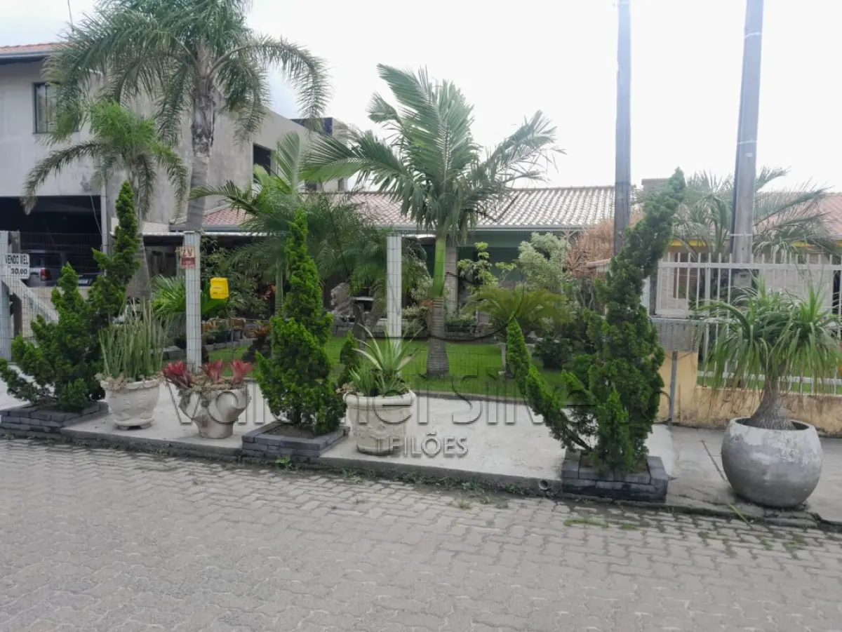 LOTE 000 - Um prédio residencial, Xangri-lá/RS