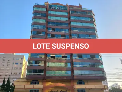 LOTE 001 - APARTAMENTO N° 1.105 e BOX 1-05, do Edificio Residencial ARCOS DA AVENIDA, situado na Avenida Maurício Boianovski, nº 208, na Praia ZONA NOVA DE CAPÃO DA CANOA