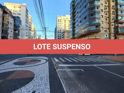 LOTE 001 - APARTAMENTO N° 1.105 e BOX 1-05, do Edificio Residencial ARCOS DA AVENIDA, situado na Avenida Maurício Boianovski, nº 208, na Praia ZONA NOVA DE CAPÃO DA CANOA